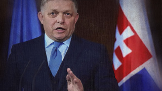 Euro-atlantischer Kleinkrieg greift das Leben des slowakischen Premierministers Robert Fico an