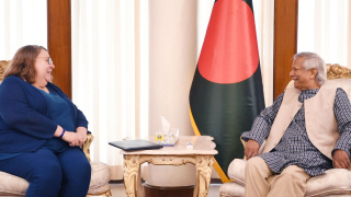 Caption: US Charge d’ Affaires Helen LaFave hosts Muhammad Yunus, face of the new regime that has thrown out elected Prime Minister Sheikh Hasina 